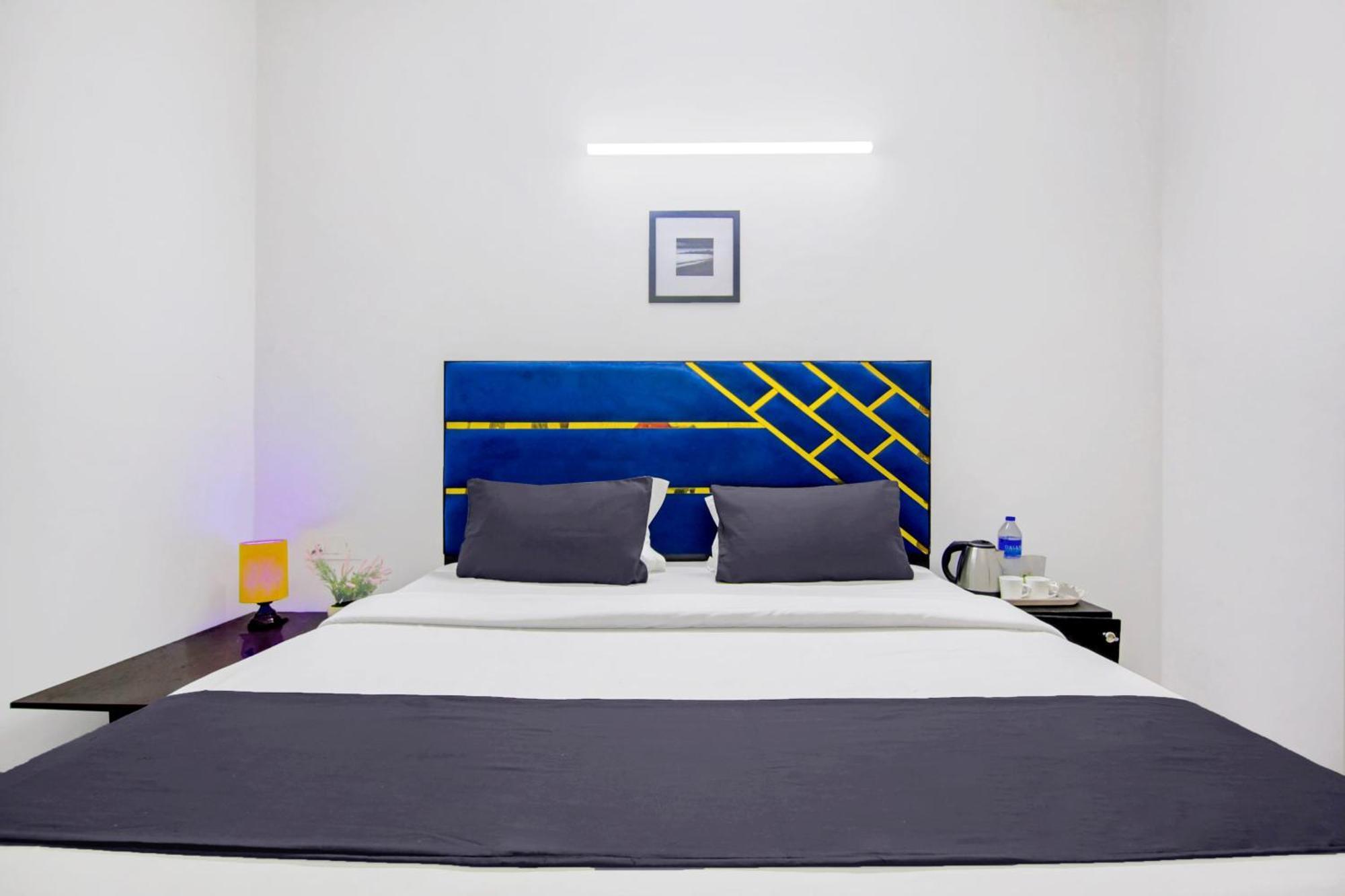 Hotel O Happy Residency