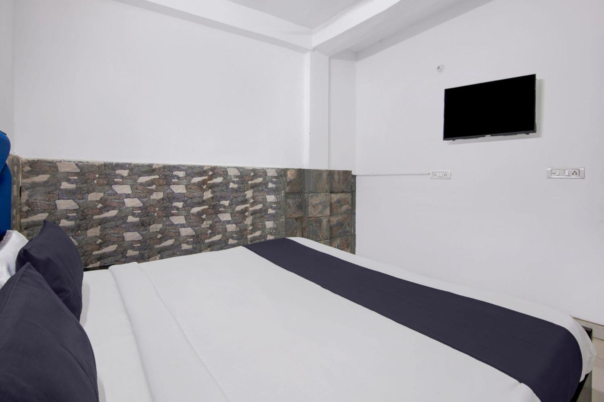 Hotel O Happy Residency 4*