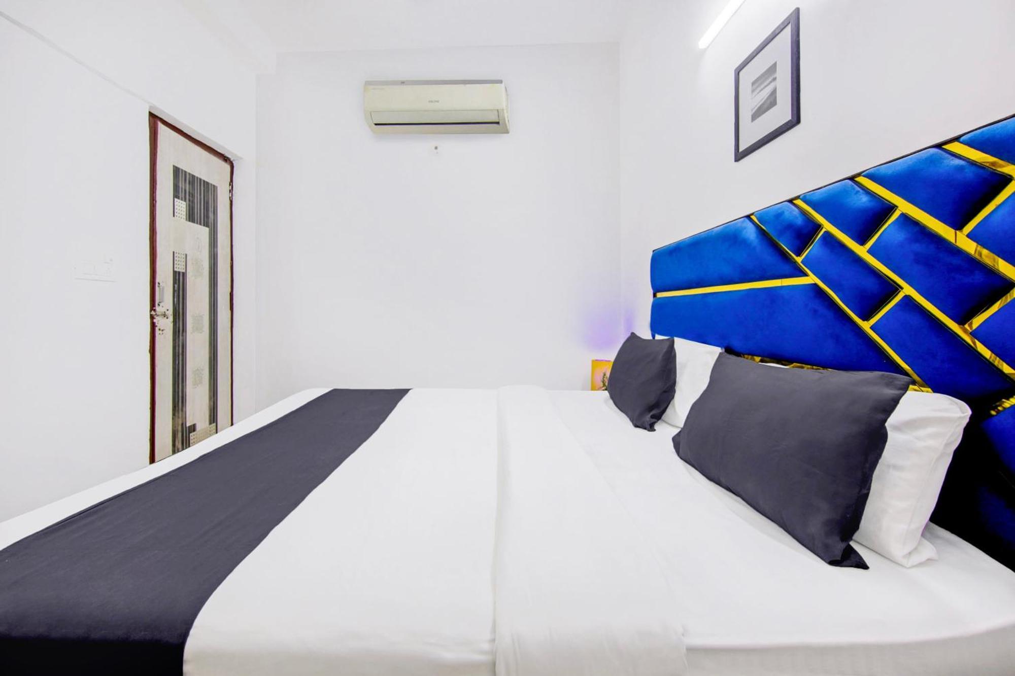 Hotel O Happy Residency 4*